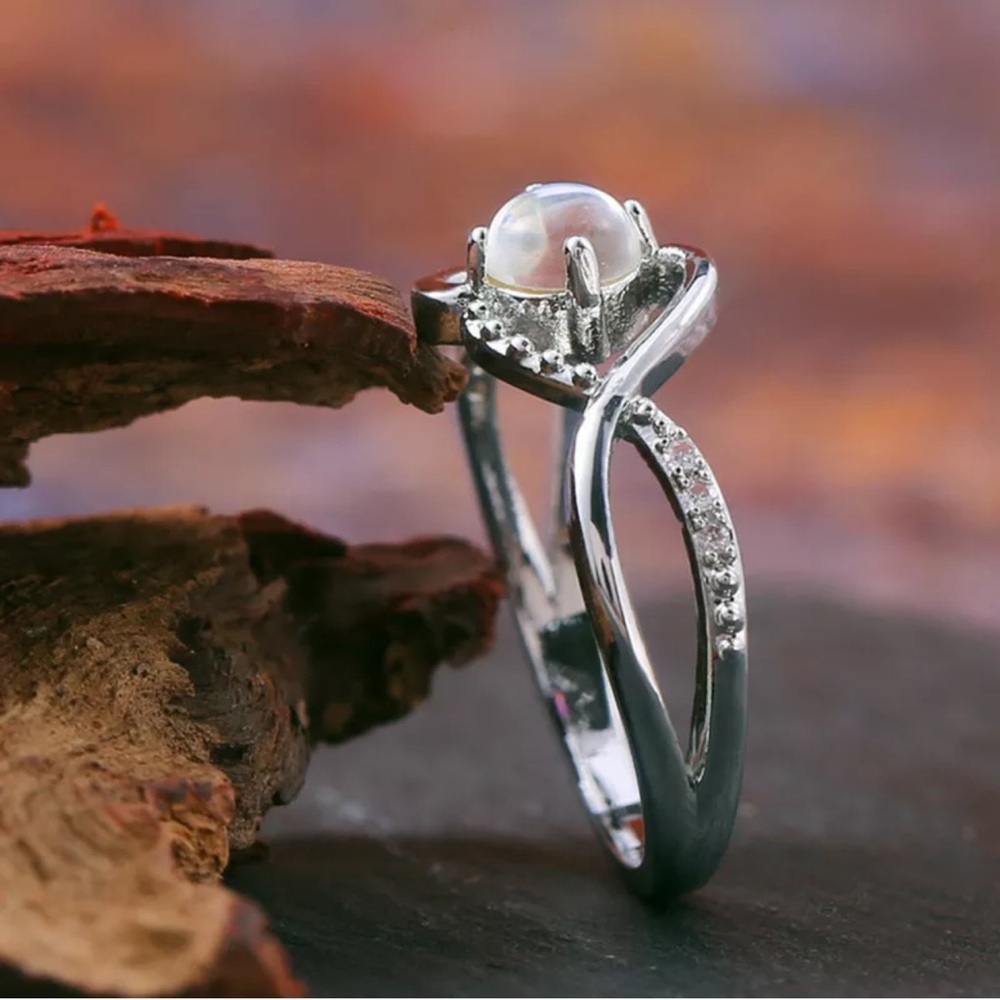 Gorgeous Ring 925 Silver Jewelry Moonstone Ring - Picture 3 of 5